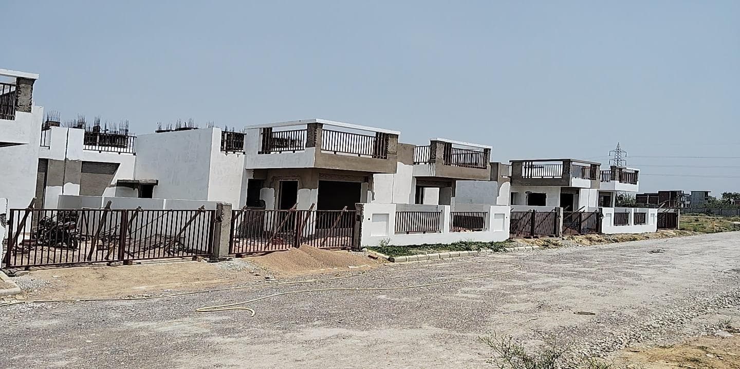 Ajit ORO County villas under construction 2